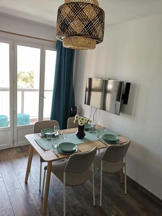 Apartment For 4 Pers The Amphoras Giens Hyeres